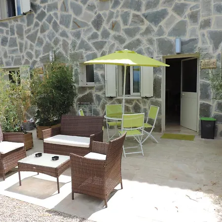 Maquis Et Apartment Sollacaro